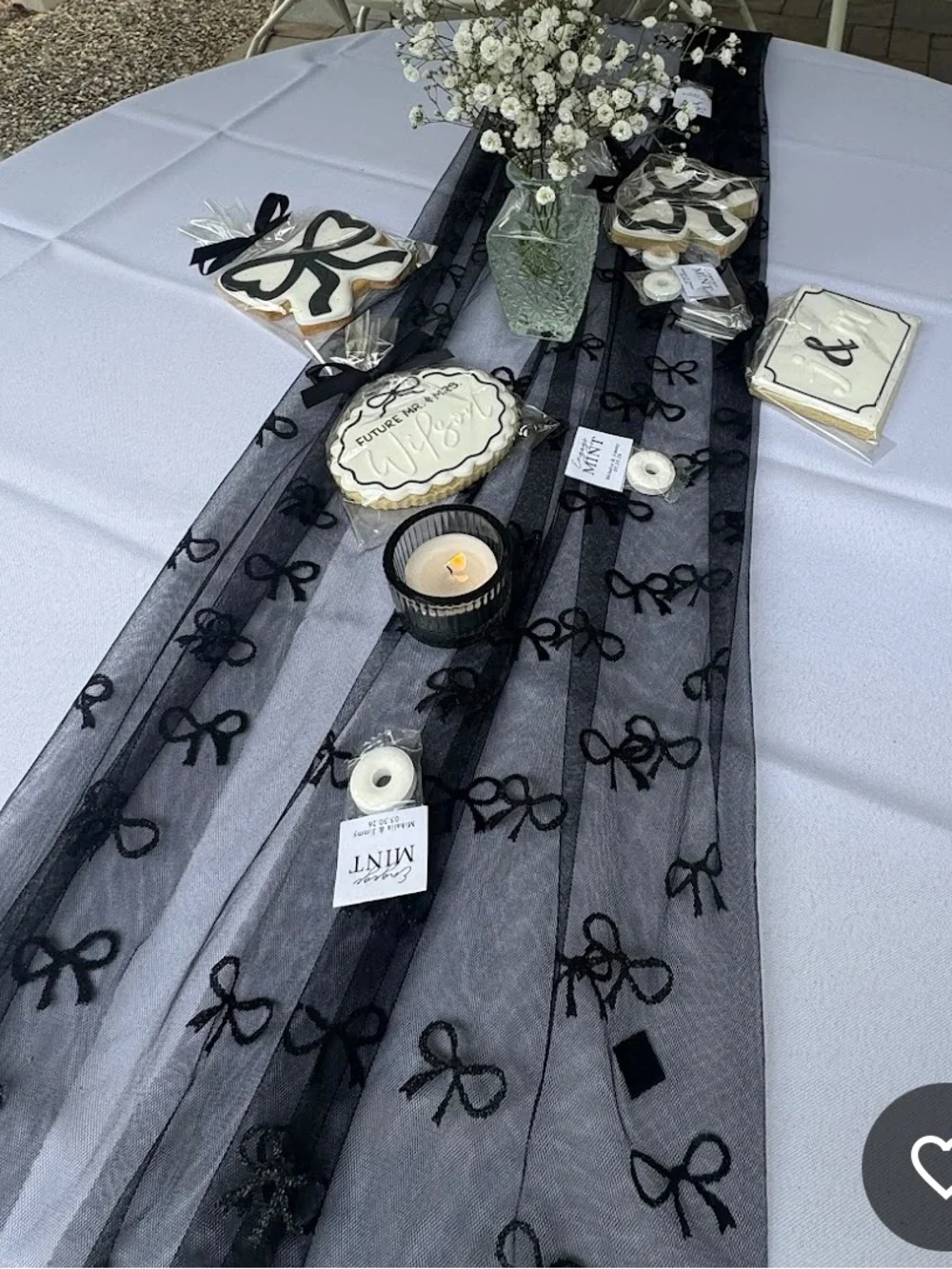 Black Bow Runner only